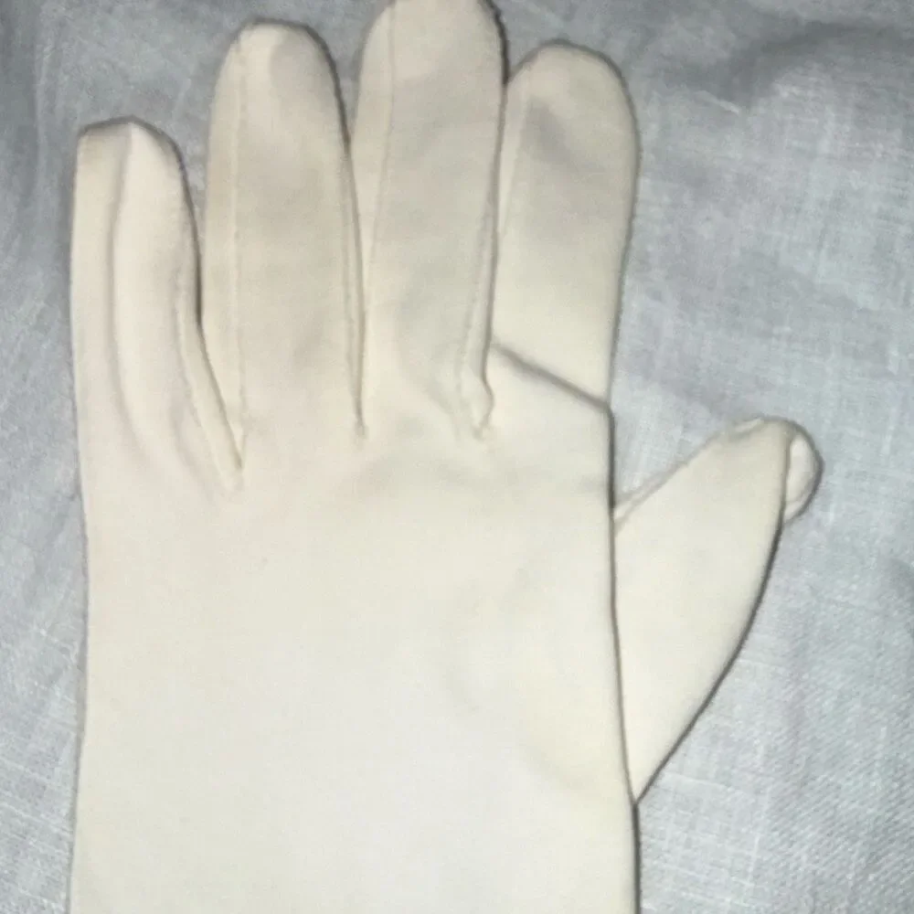 1950s French Doeskin Kid Leather Opera Gloves 13.5” Ivory Old Hollywood Collecto